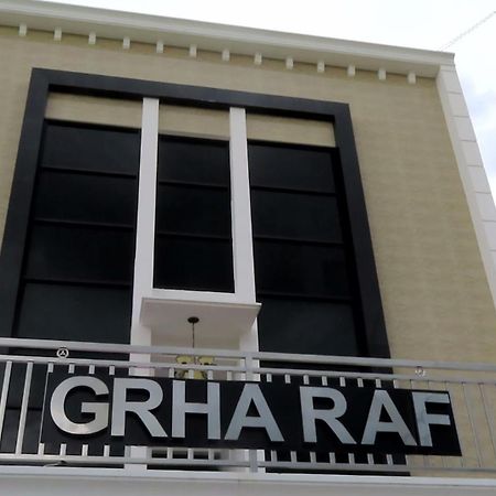 Grha Raf Homestay Makale Екстериор снимка