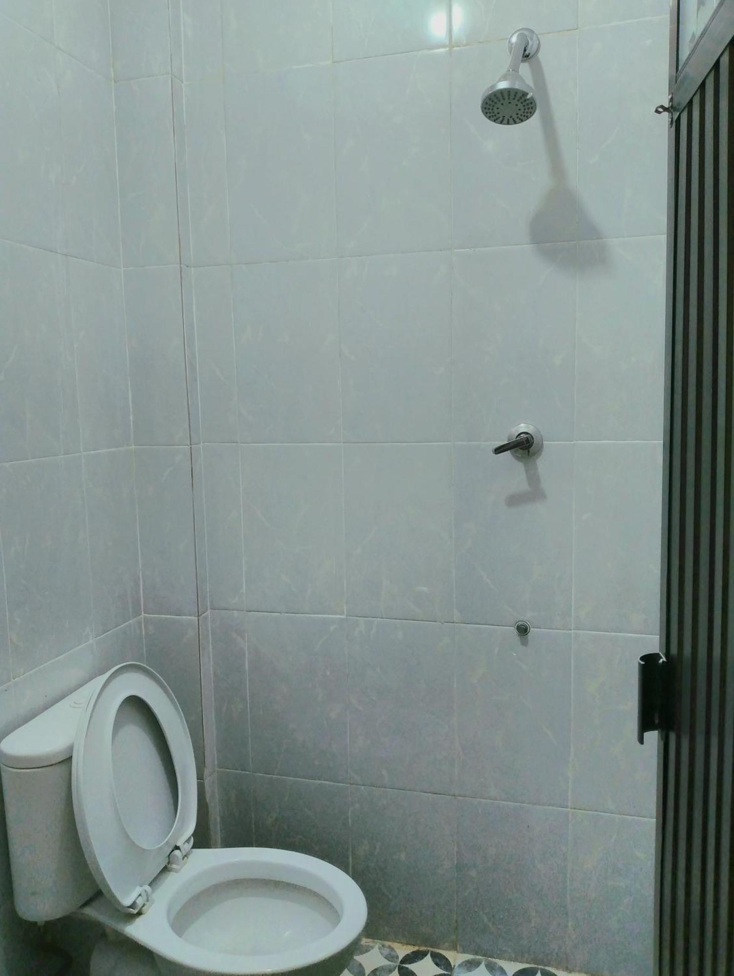Grha Raf Homestay Makale Екстериор снимка