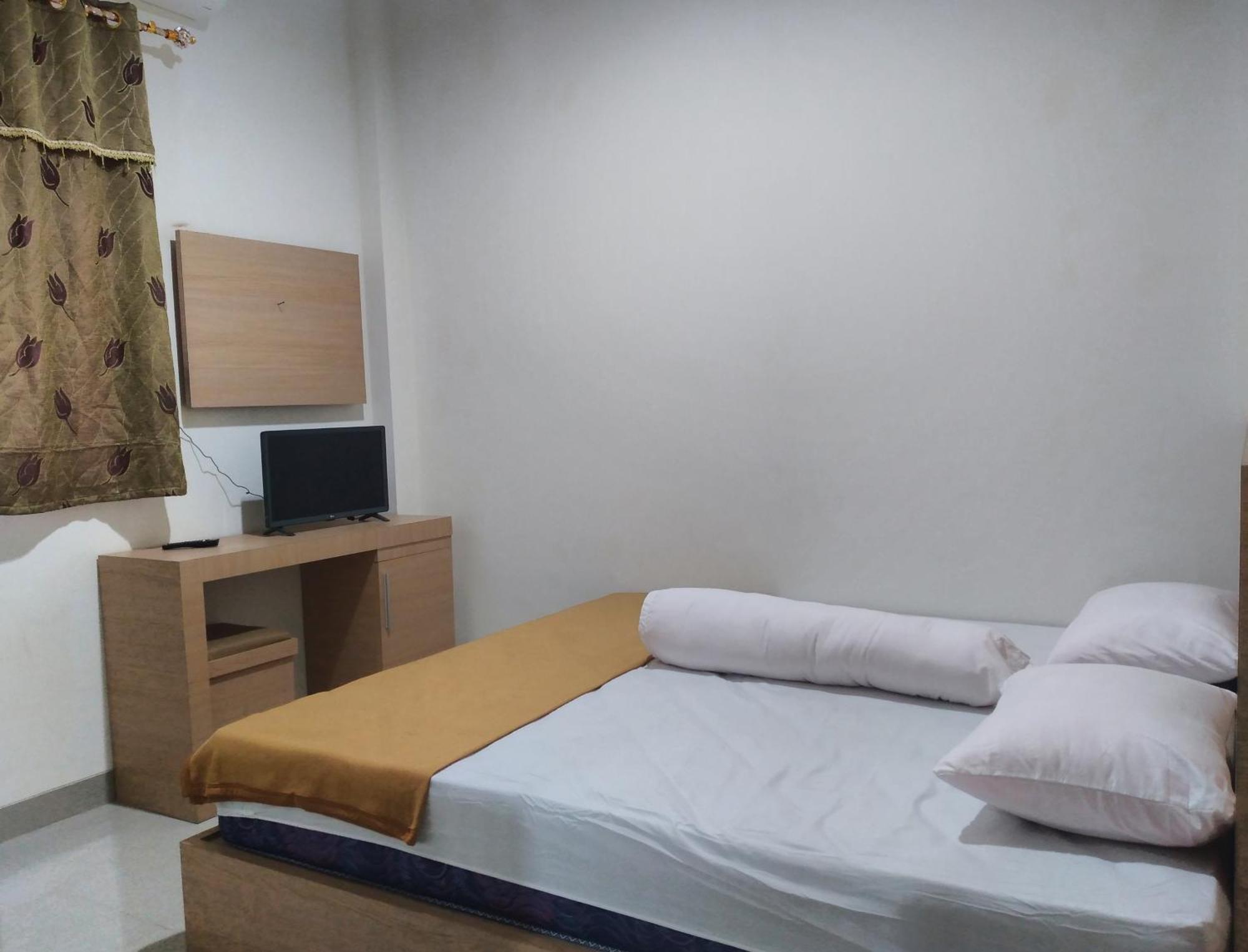 Grha Raf Homestay Makale Екстериор снимка